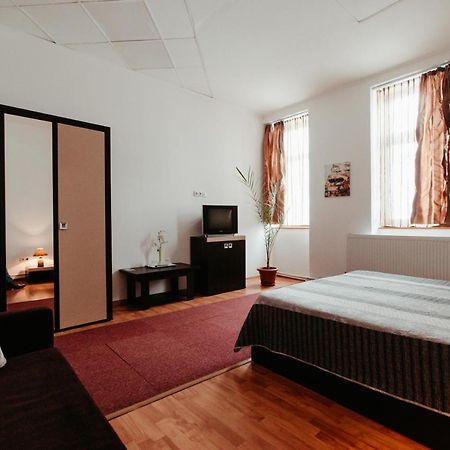 Casa Preturii Hotel Tîrgu Lăpuş Esterno foto