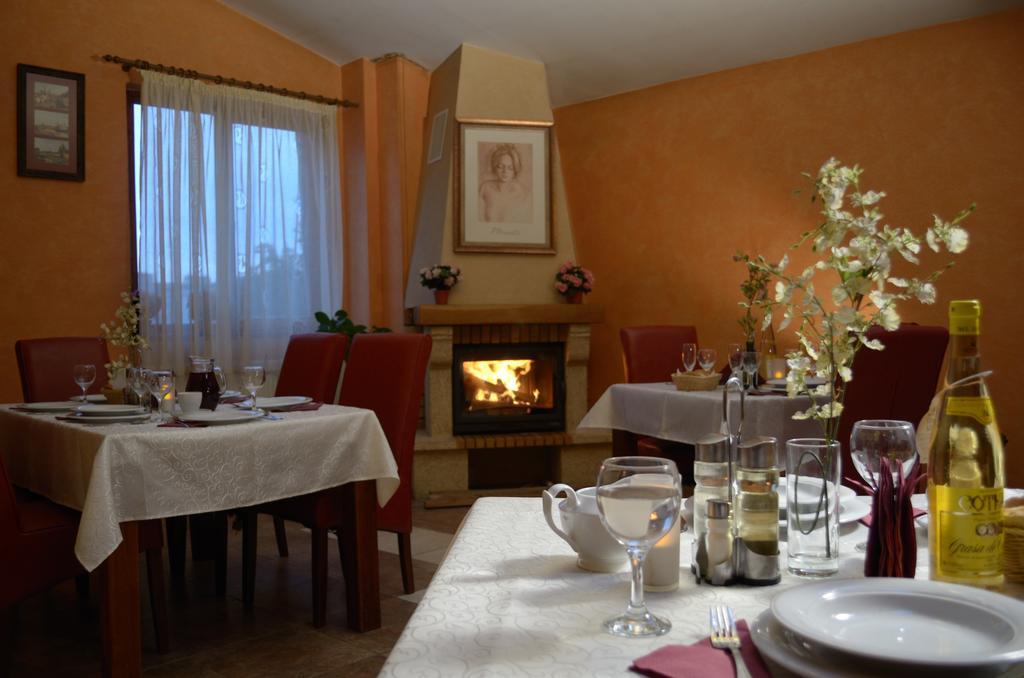Casa Preturii Hotel Tîrgu Lăpuş Esterno foto